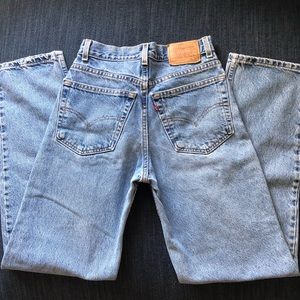 Vintage Levi 550 Student Fit High Waisted Jeans